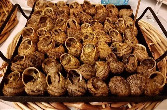 Caracoles en bandeja
